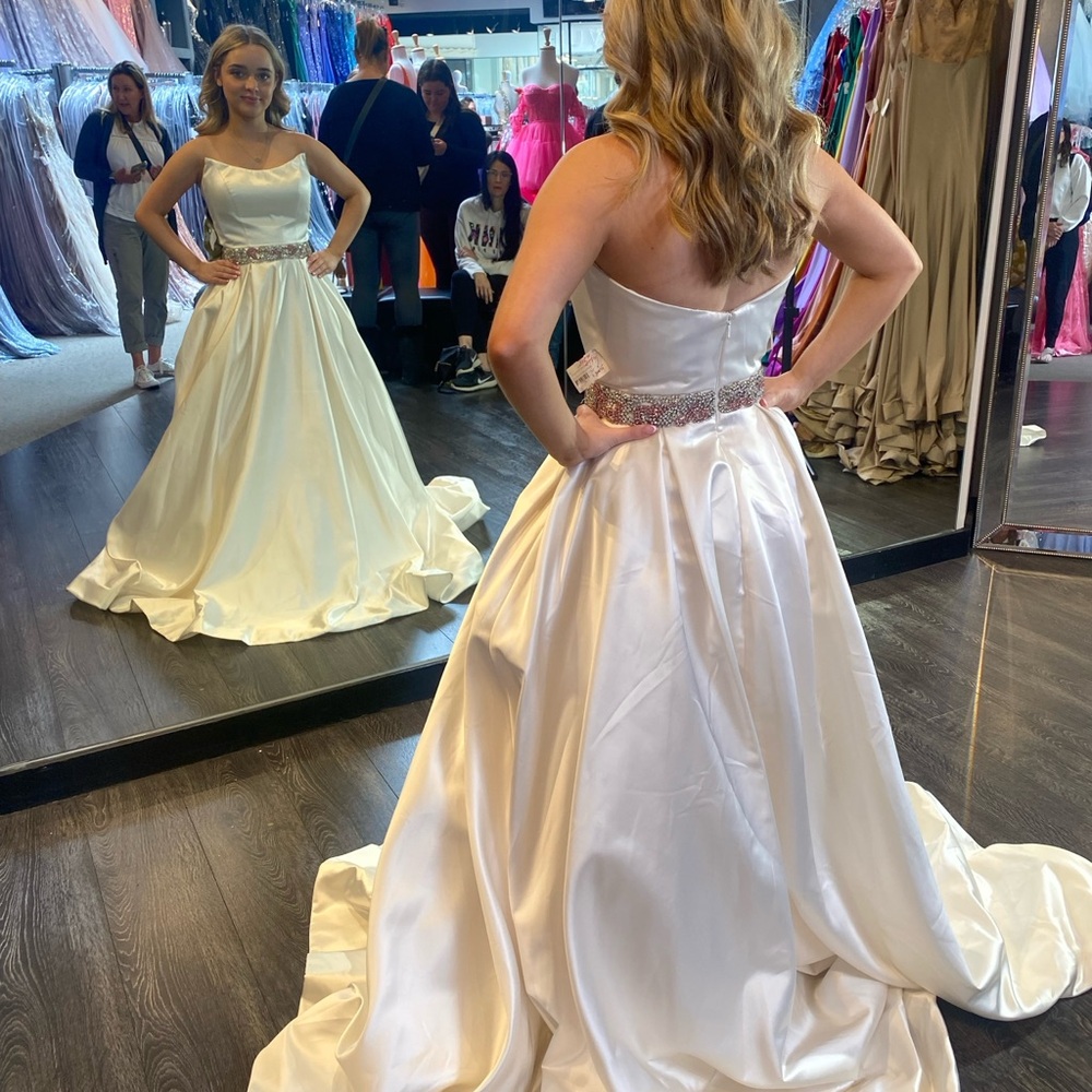 Sherri Hill Strapless Gown - Picture 2 of 4